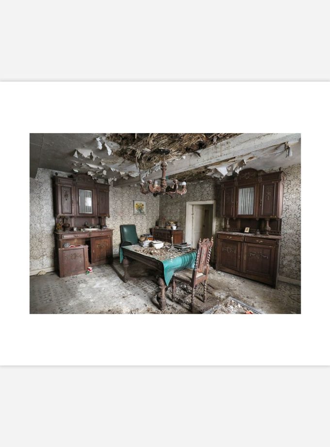 Hier woont alleen de tijd - Dieper de zone in